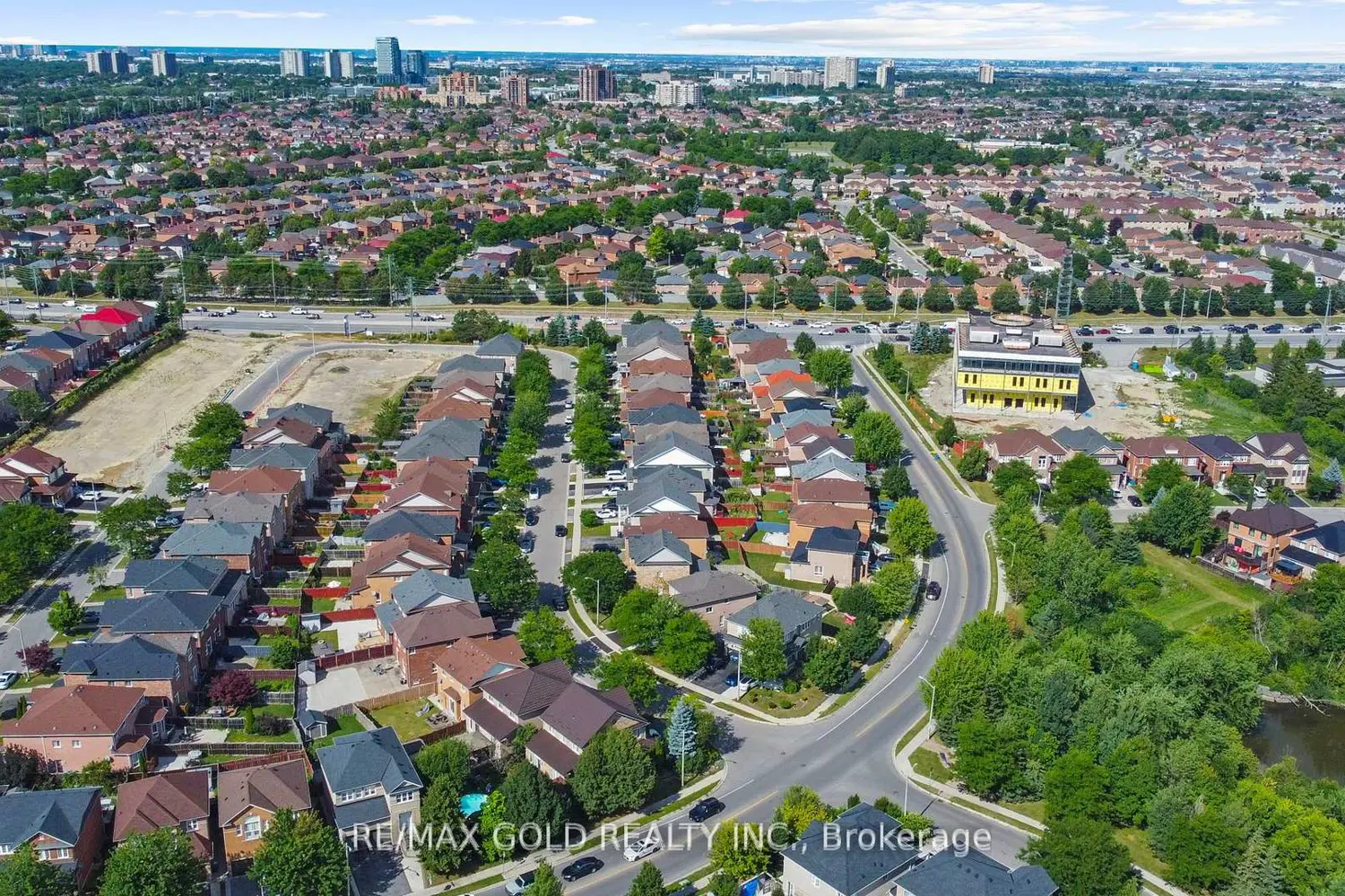 Additional image 20 of 22 Nathaniel Crescent