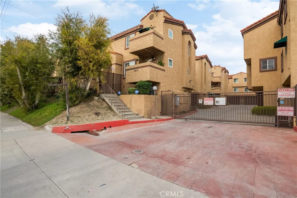 8615 Beverly Blvd Unit 6, Pico Rivera, CA 90660