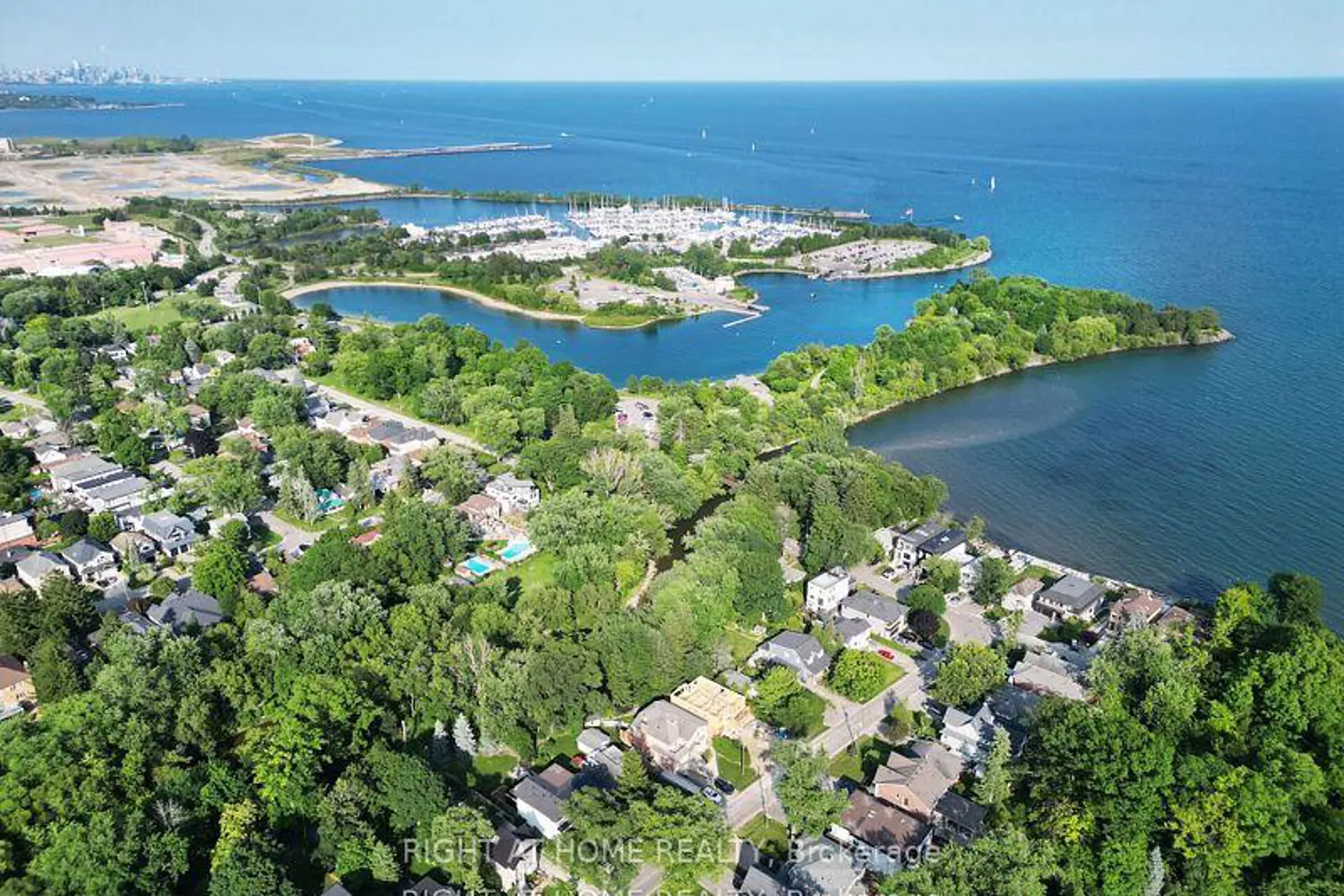 Additional image 17 of 1063 Douglas Mccurdy Common 213