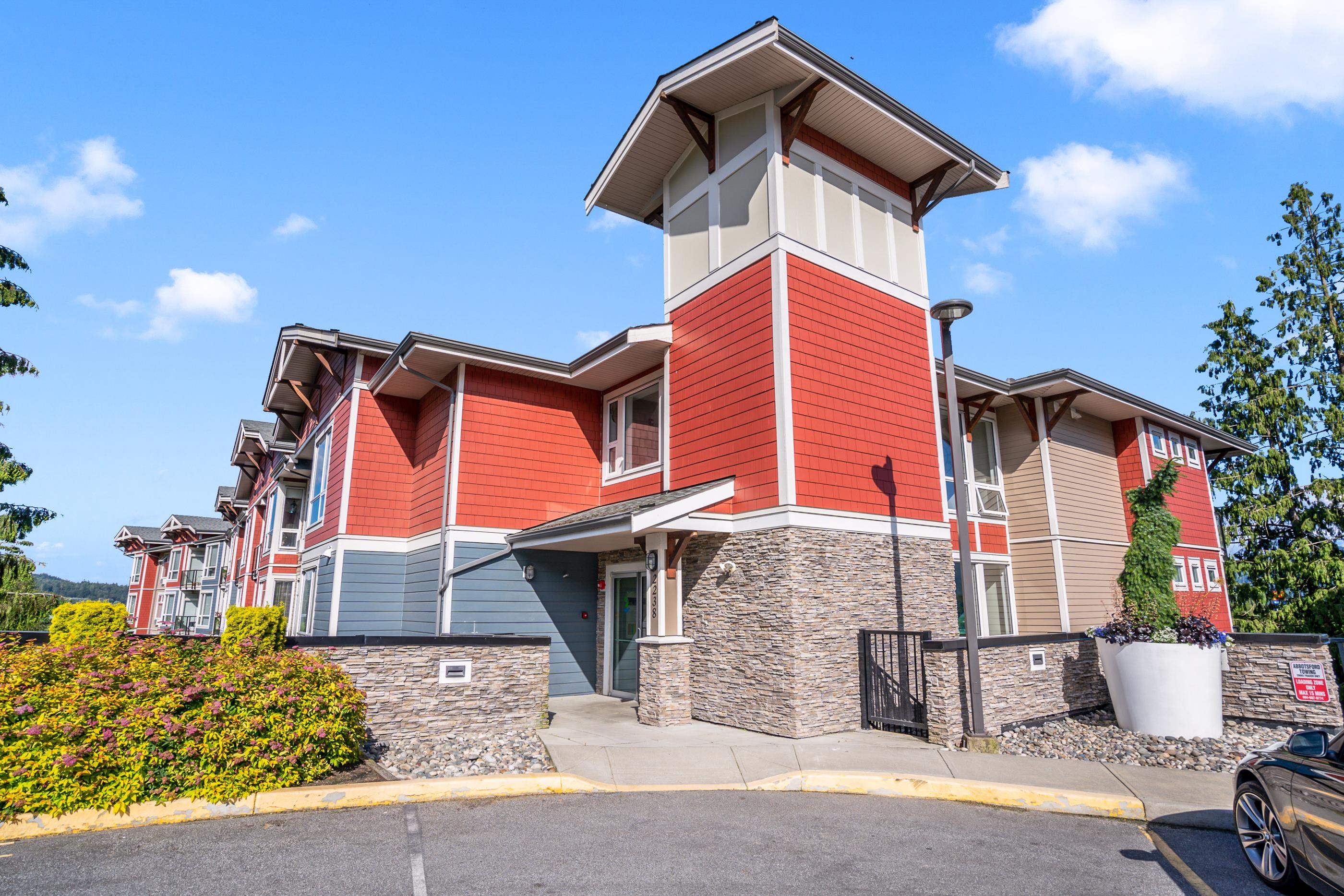 Additional image 2 of 204-2238 Whatcom Road, Abbotsford, BC, V3G 0E6