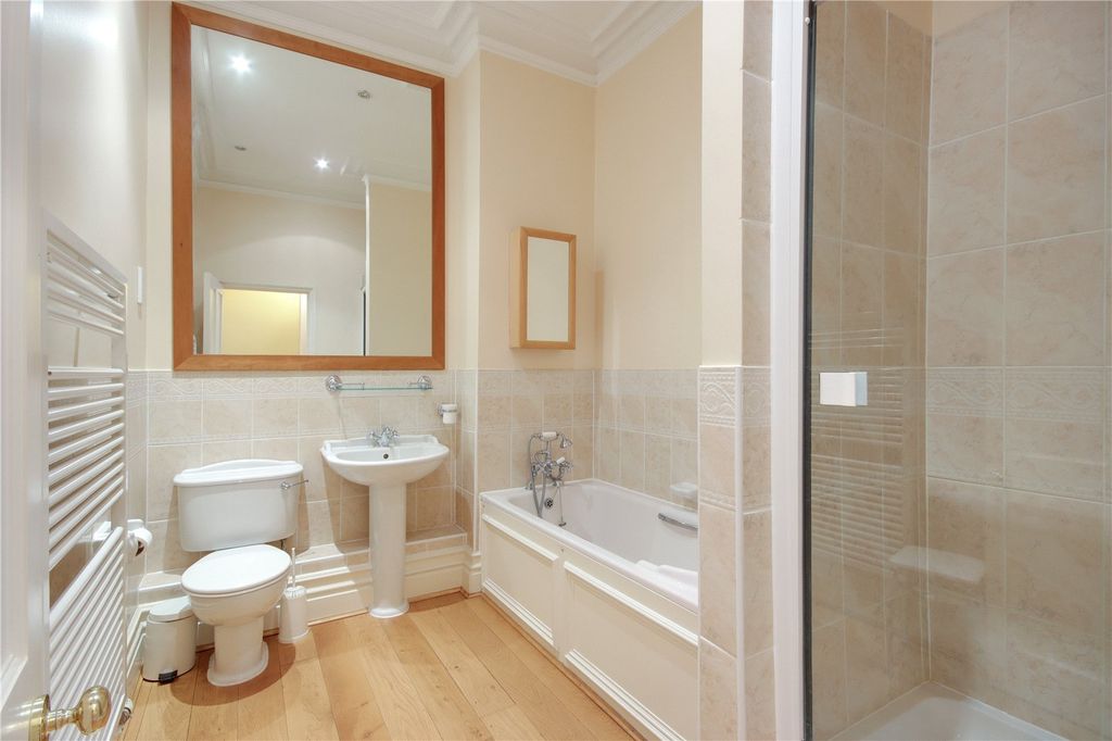 Additional image 10 of 2 bed flat for saleNorth Frith Park, Hadlow, Tonbridge, Kent TN11
