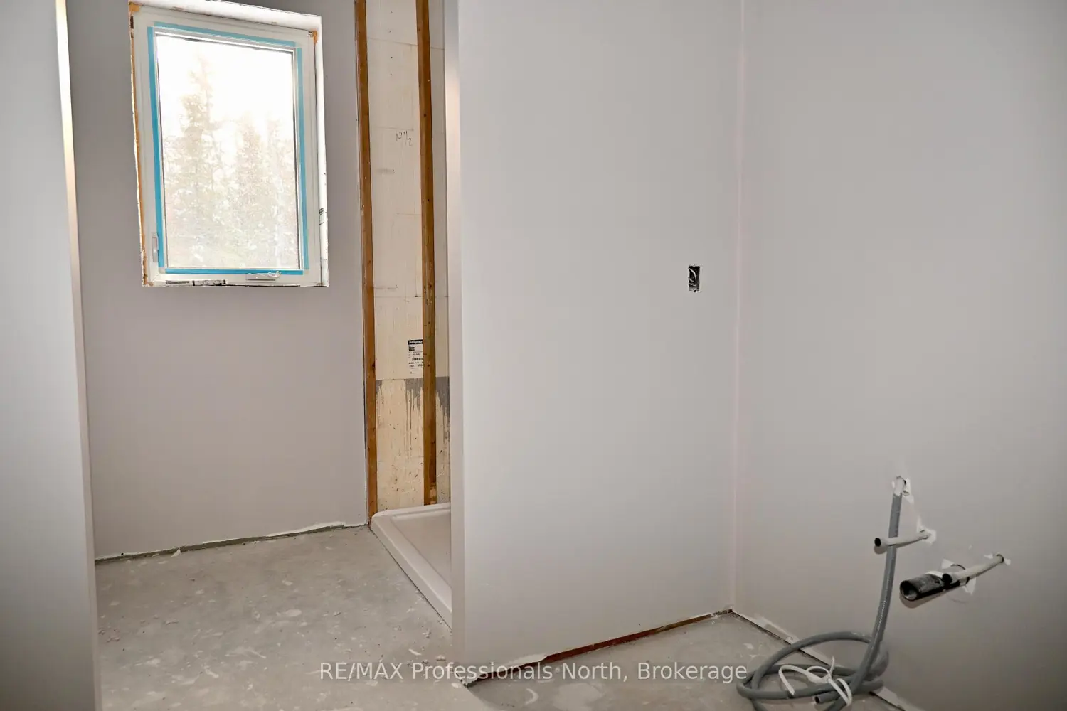 Additional image 6 of 121 Loon Lake Road