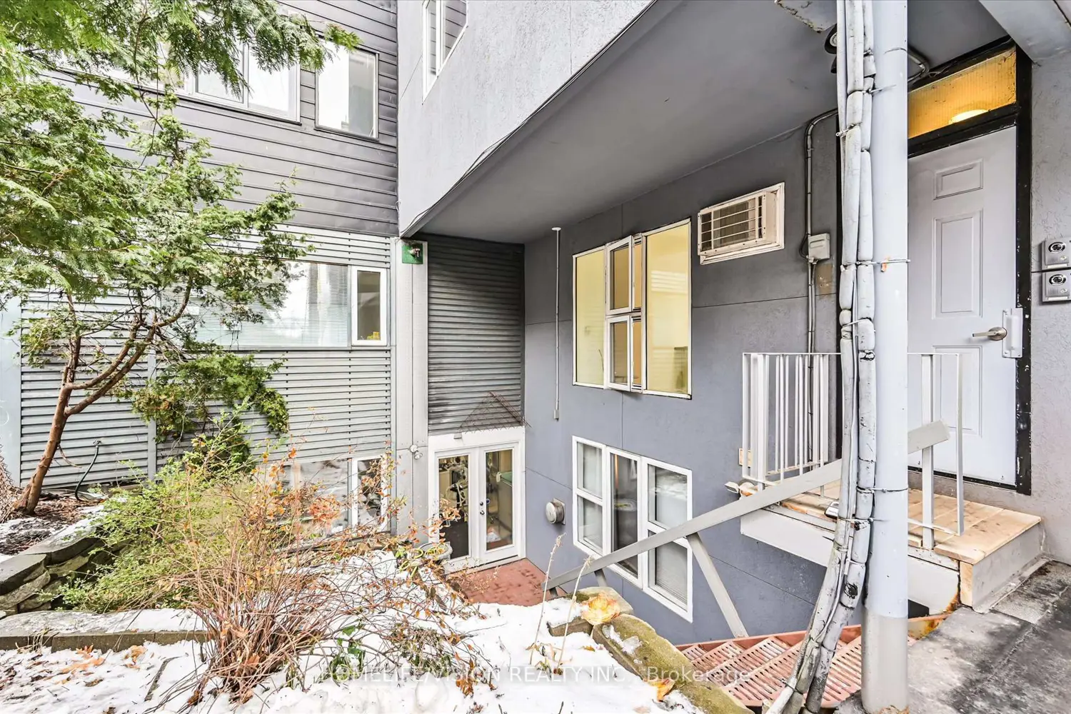 Additional image 11 of 400 Summerhill Avenue