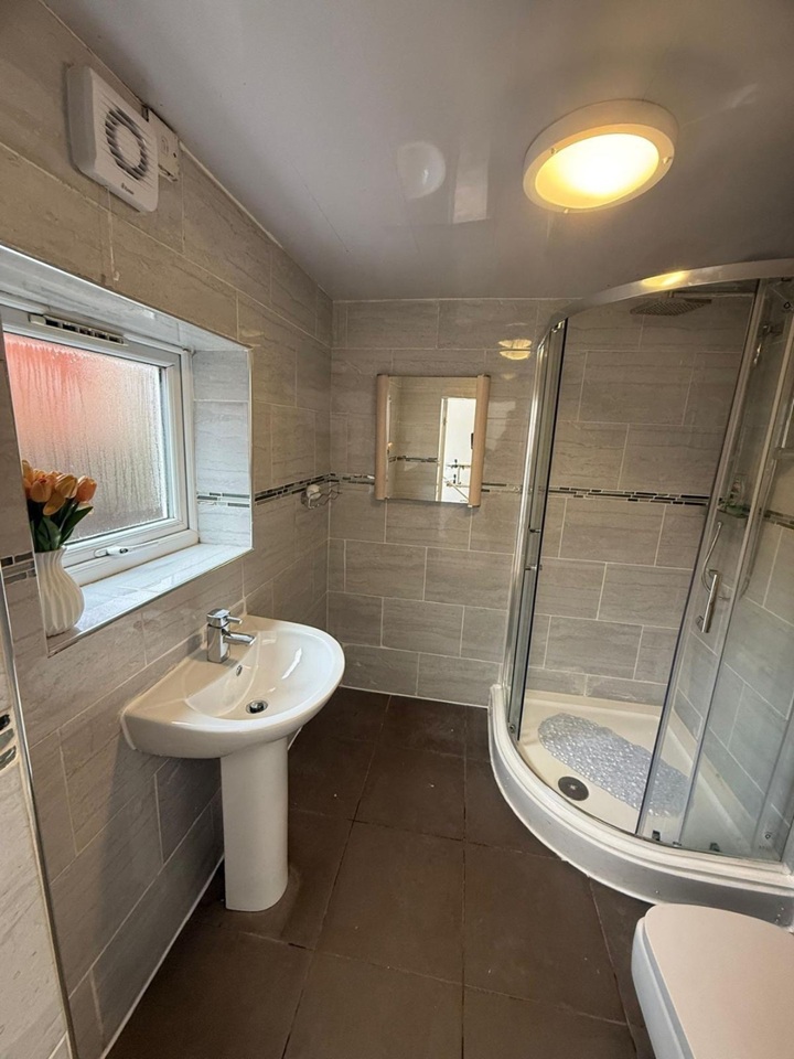 Additional image 33 of Room in a Shared House, Kenelm Road, B10, N1 7GU