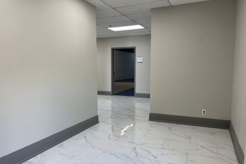 Additional image 8 of 33-1200 Aerowood Drive, Mississauga, ON, L4W 2S7