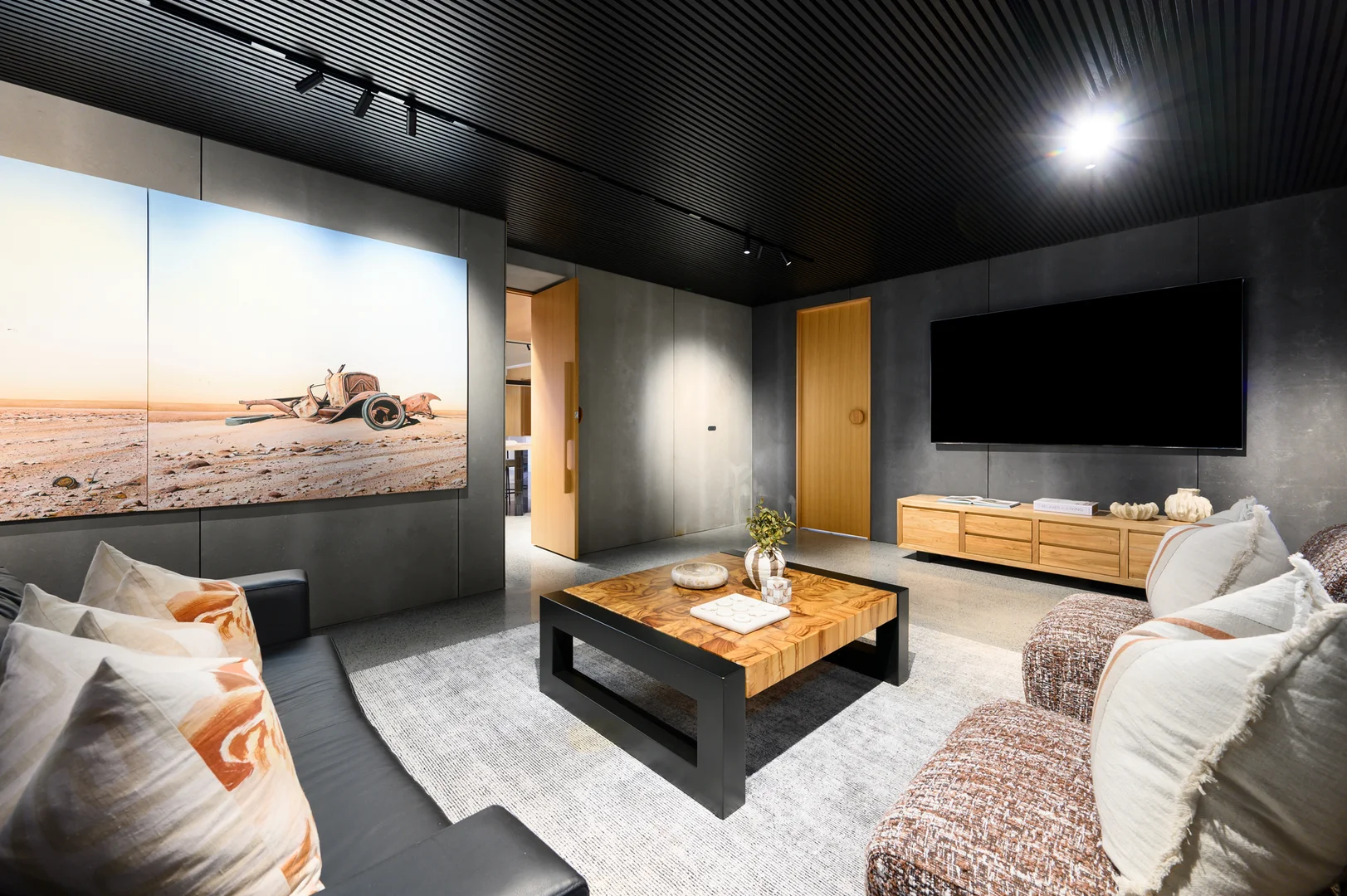 Additional image 17 of 2/2 Paradise Parade, Paradise Point QLD 4216