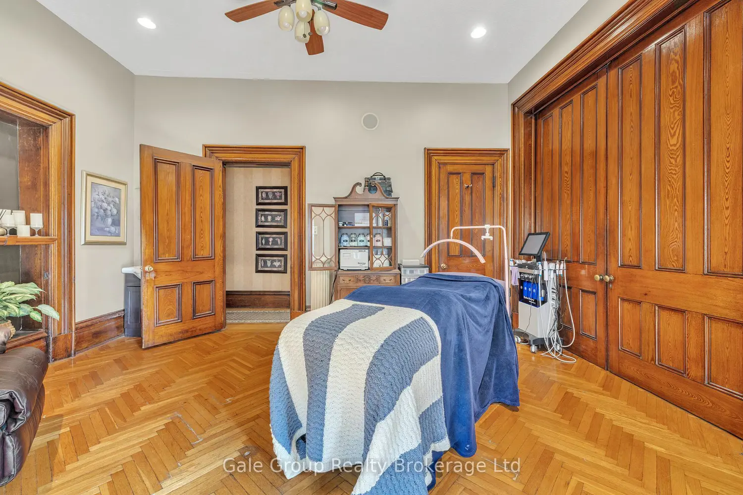 Additional image 8 of 77 Light Street