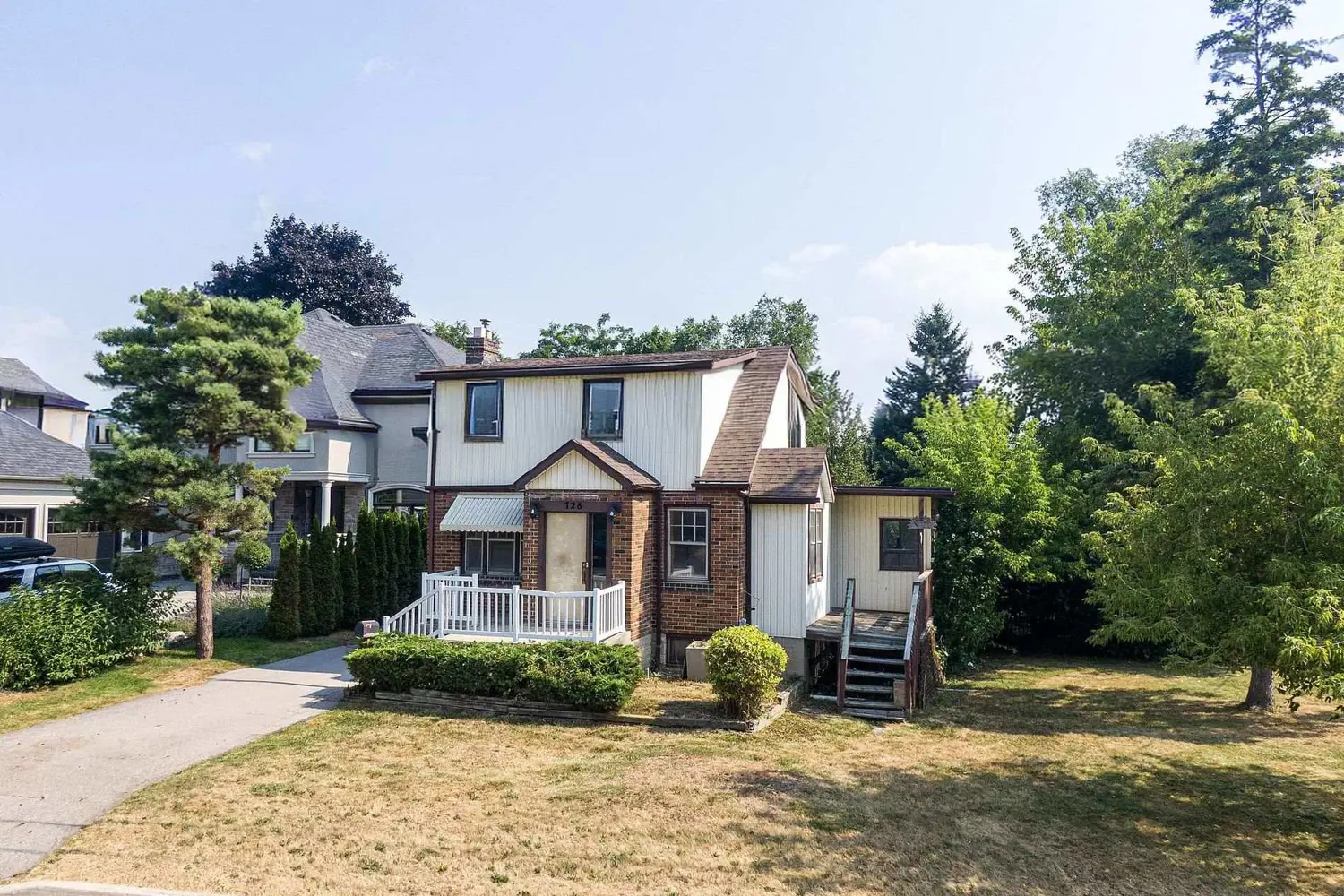 Additional image 11 of 724-728 Montbeck Crescent