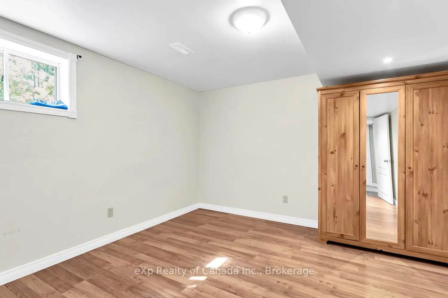 Additional image 20 of 468 Fairground Road