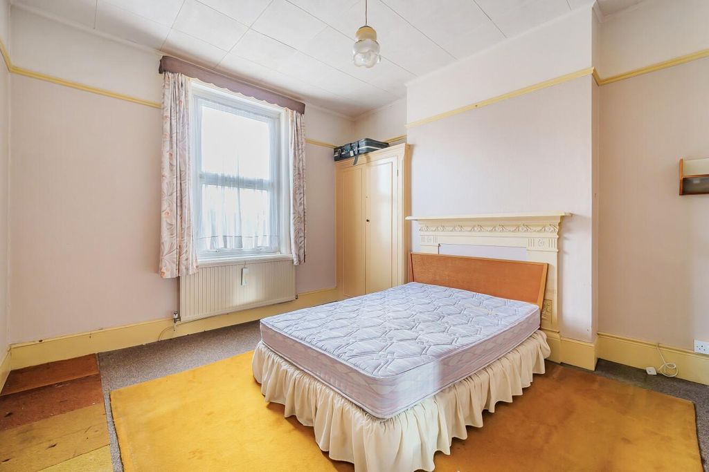 Additional image 5 of 6 bed semi-detached house for saleLennard Road, Penge, London SE20