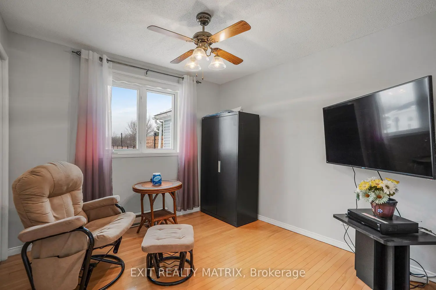 Additional image 10 of 213 Longueuil Street