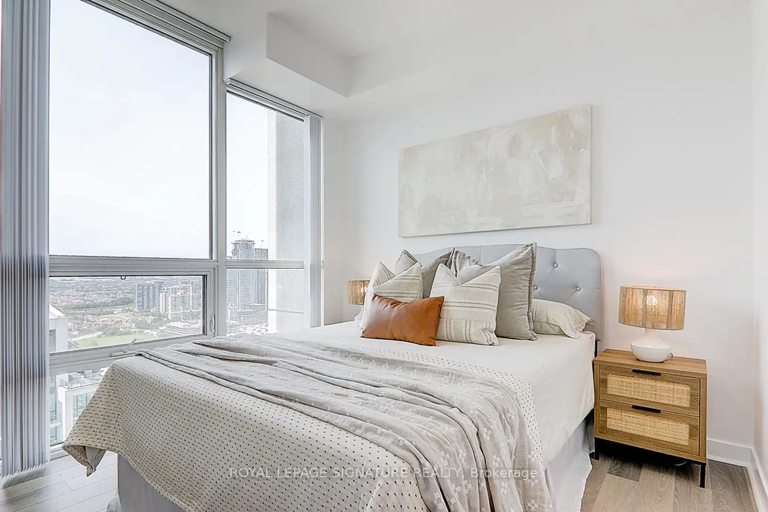 Additional image 15 of 3975 Grand Park Drive 3307