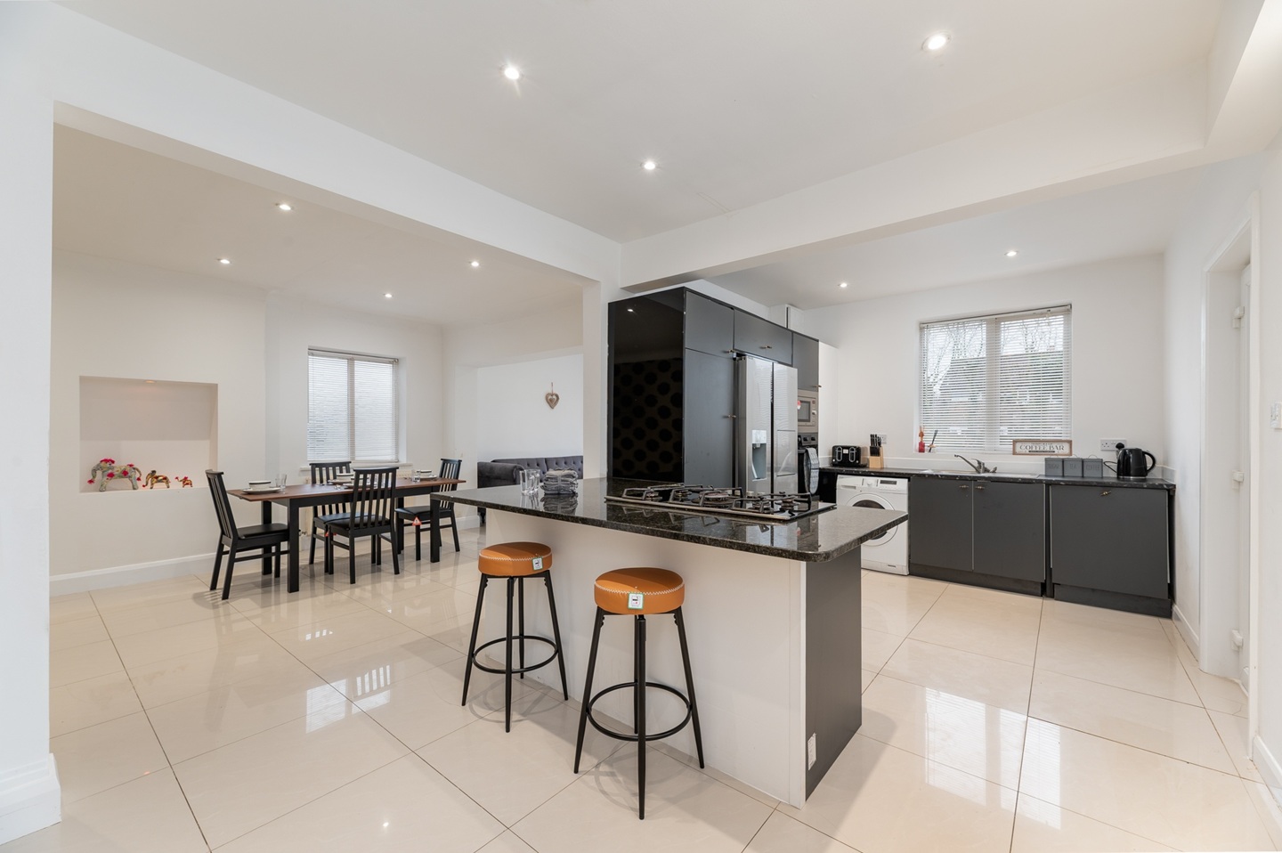 Additional image 17 of 5 Bed Detached House, Fully Furnished In North Leeds, LS17, N1 7GU