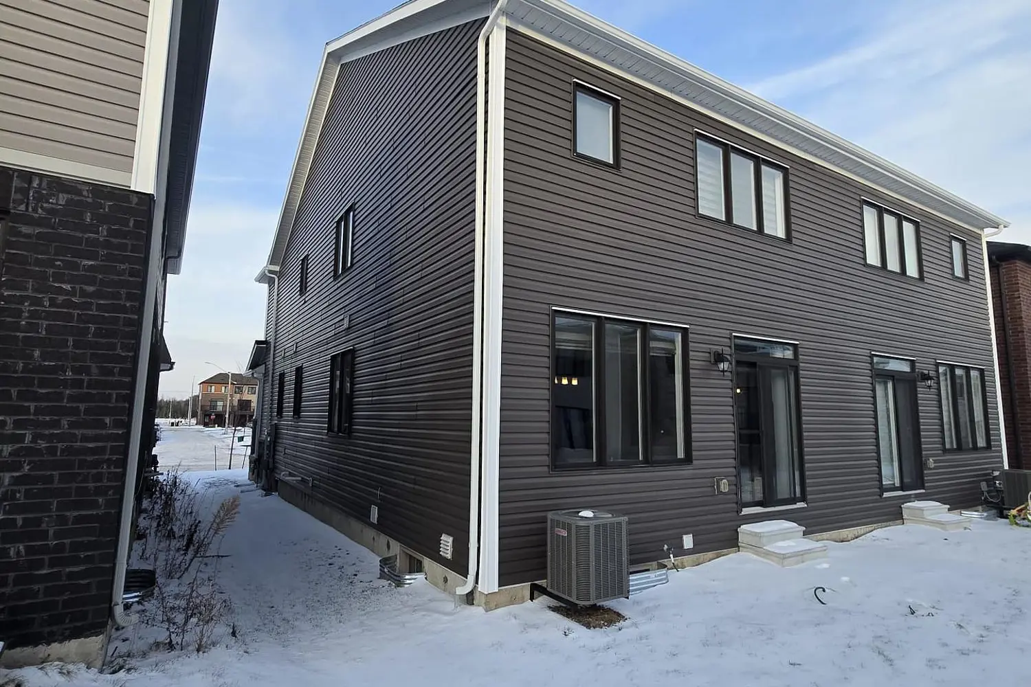 Additional image 17 of 50 Sunflower Crescent