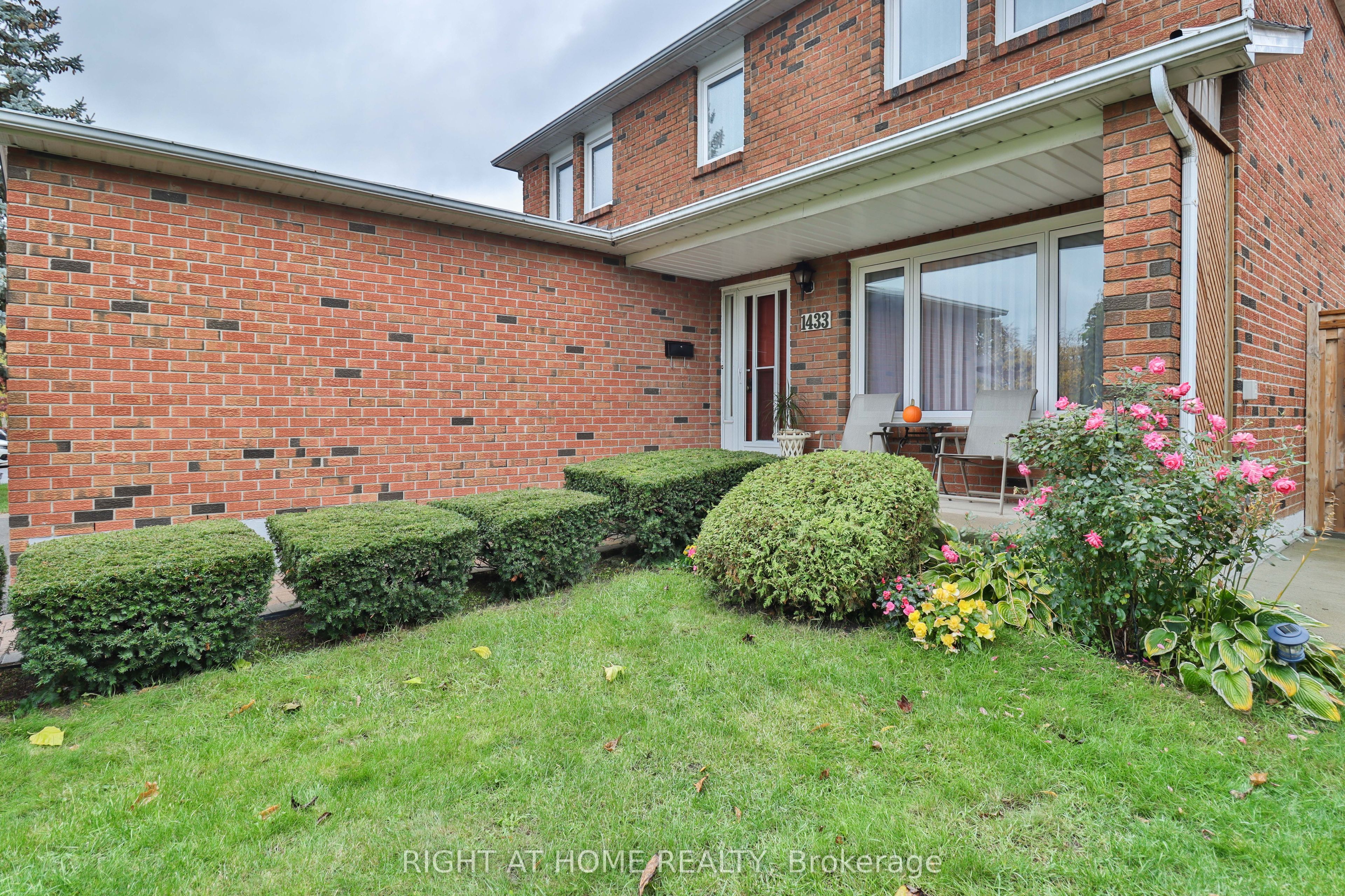 Additional image 2 of 1433 Bough Beeches Boulevard, Mississauga, ON, L4W 3B4