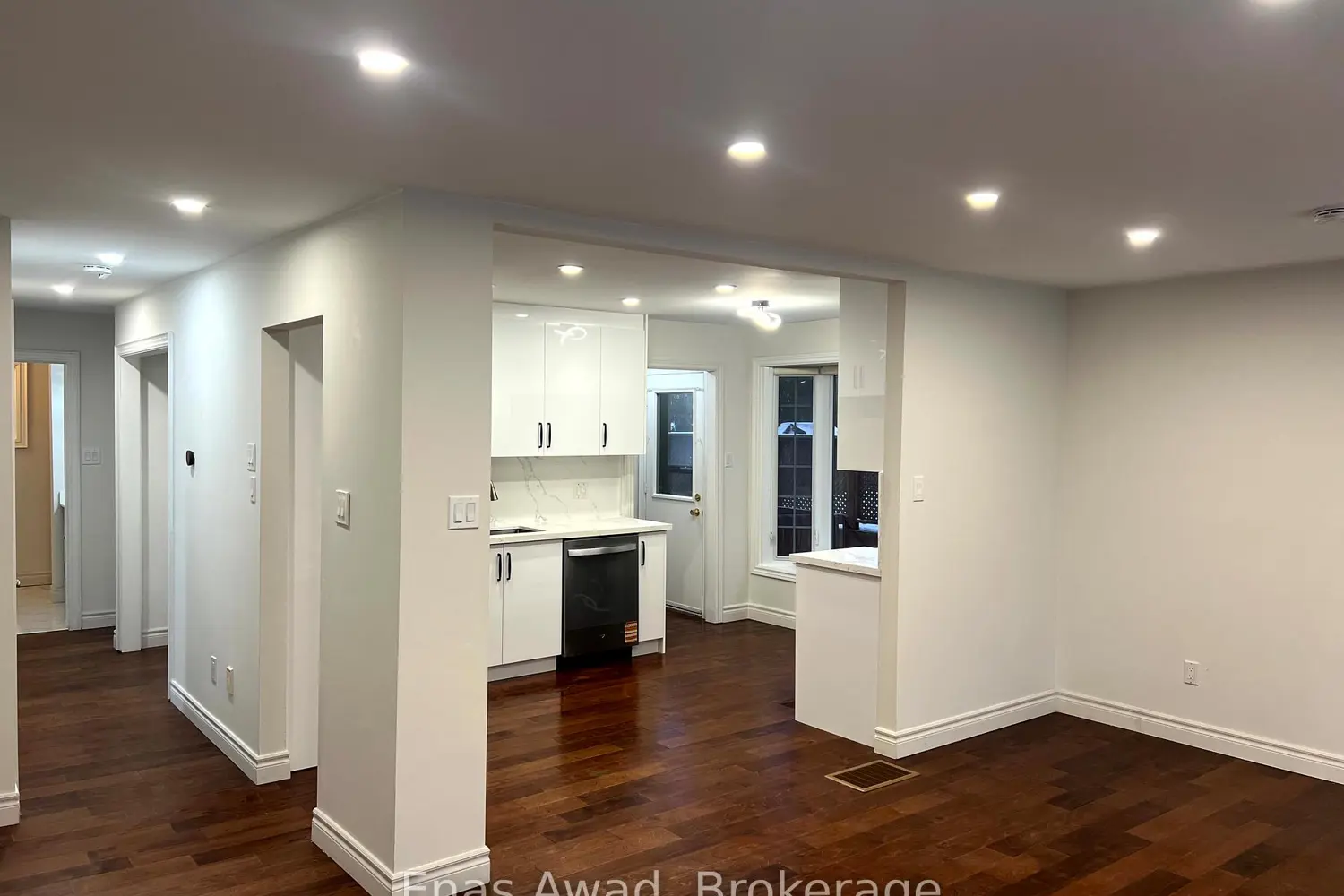 Additional image 3 of 1402 Clearview Drive