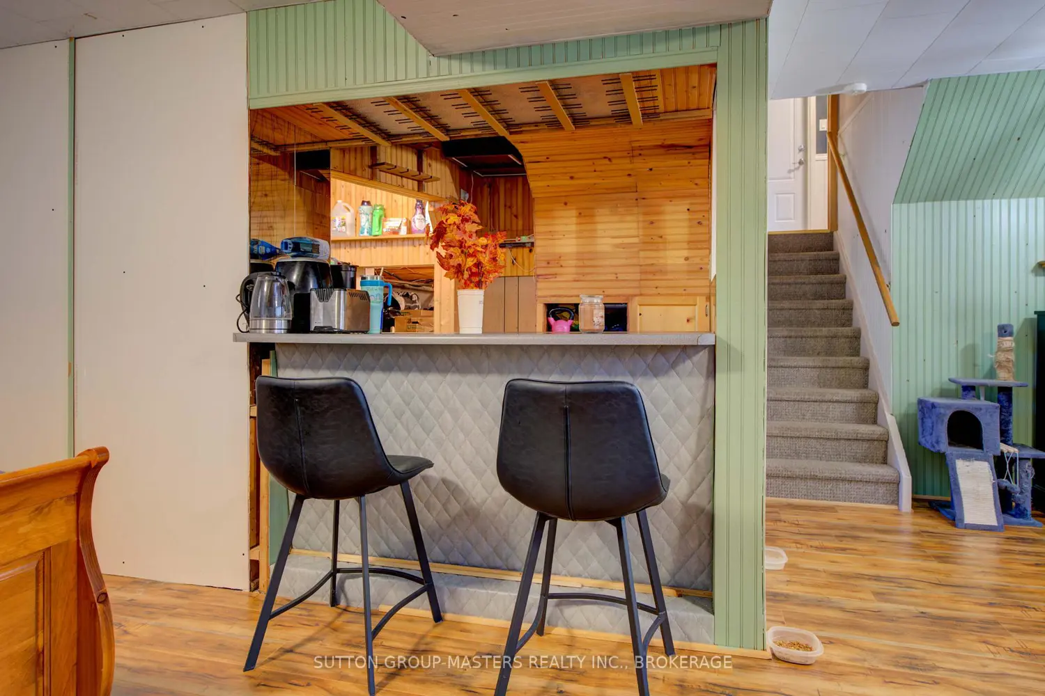 Additional image 10 of 715 Collins Bay Road