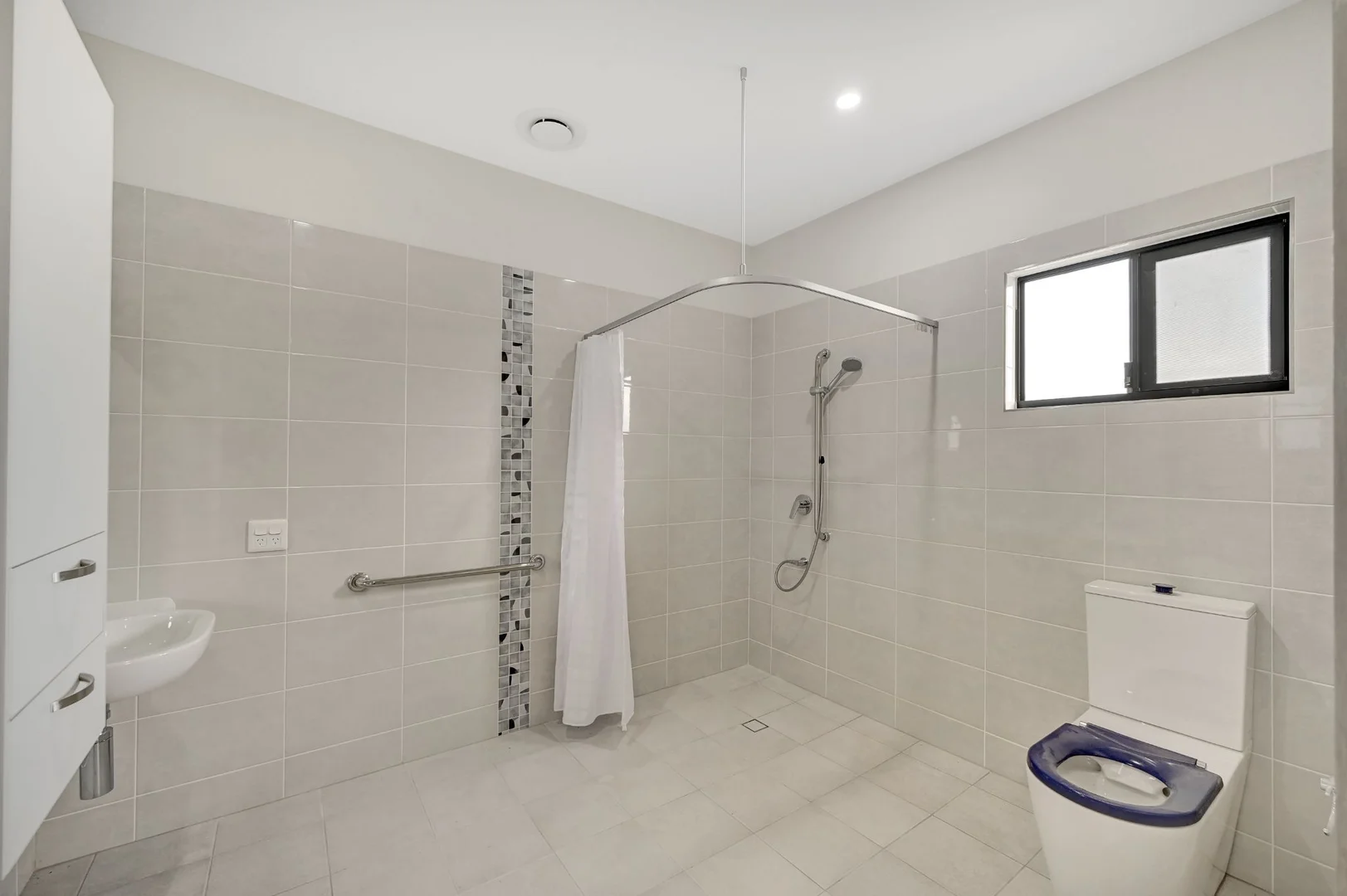 Additional image 6 of 301 Pinnacle Drive, Rasmussen QLD 4815