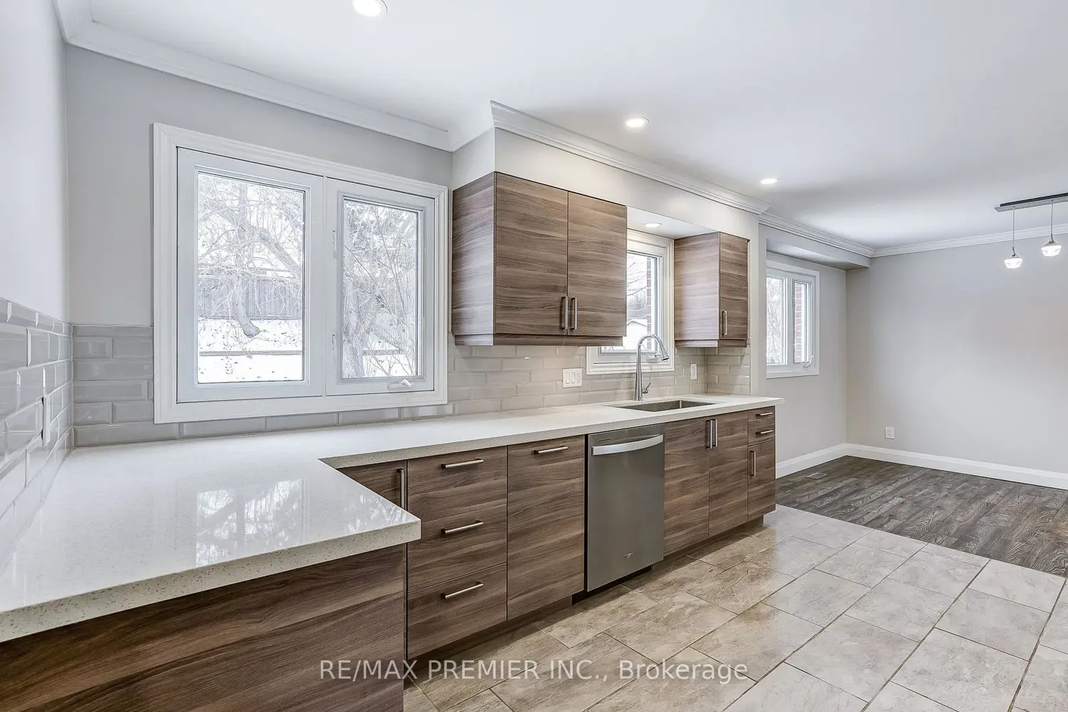 Additional image 9 of 2395 Benedet Drive