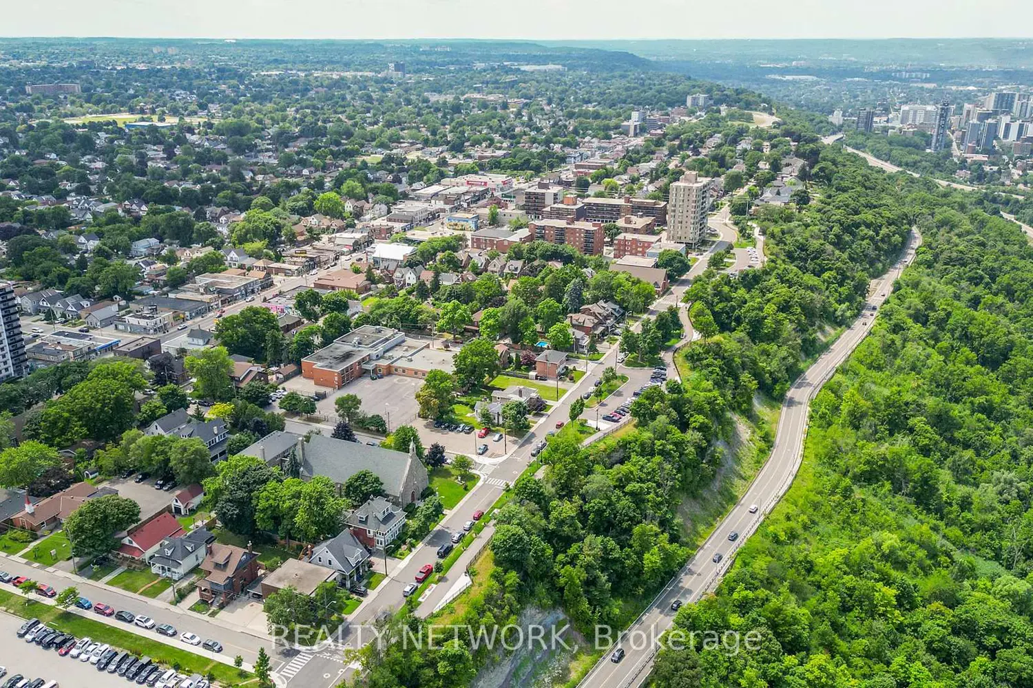 Additional image 18 of 238 Mountain Park Avenue