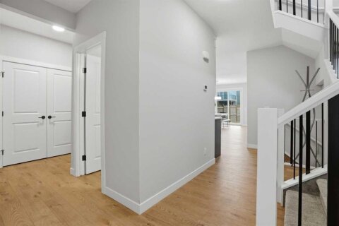 Additional image 8 of 61 Calhoun Crescent NE, Calgary, AB, T3P 1X8