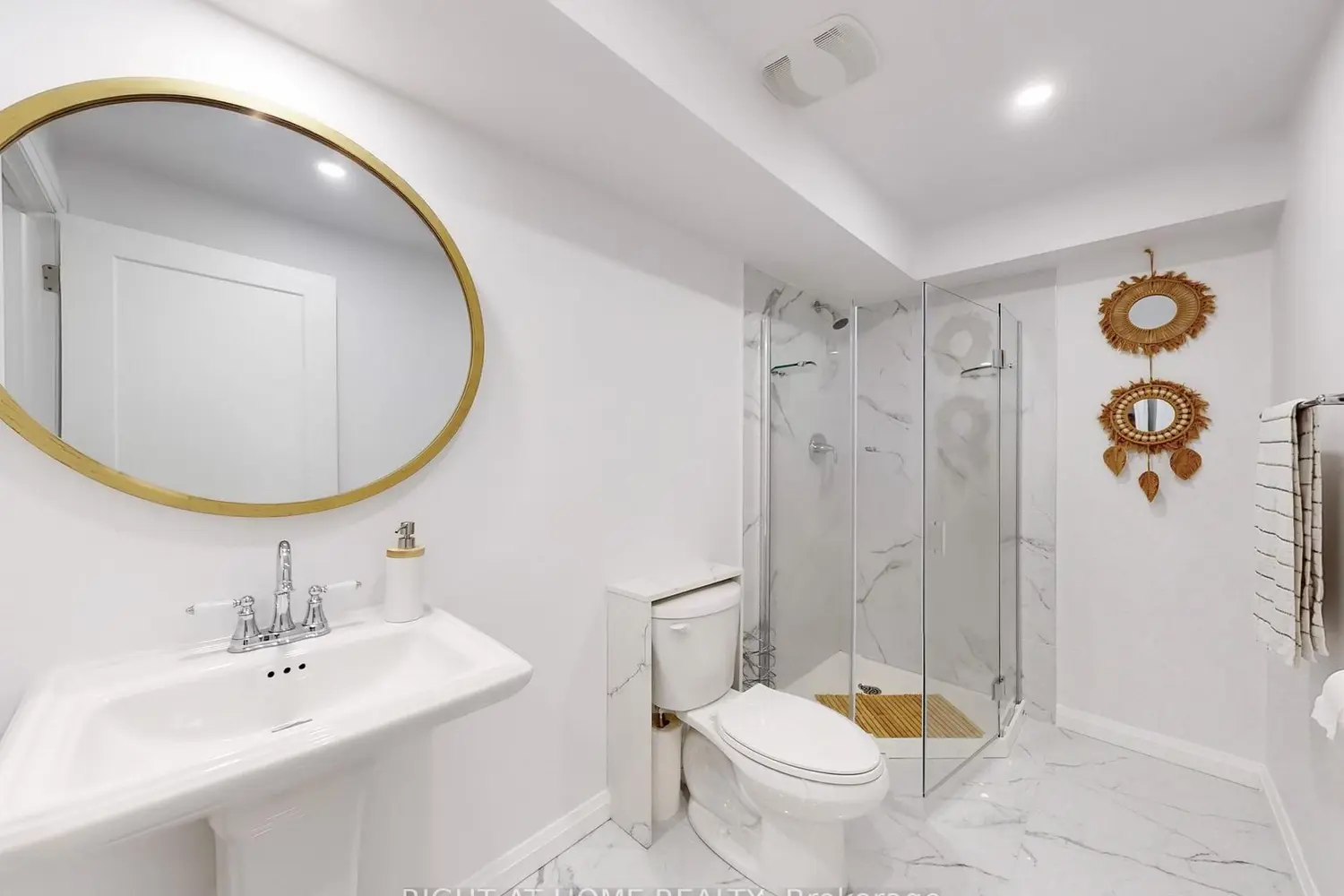 Additional image 15 of 35 Midhurst Heights 30