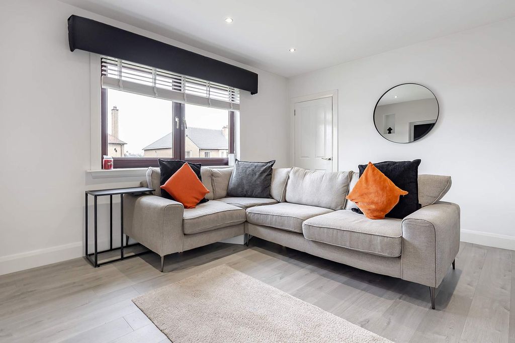 Additional image 2 of 2 bed flat for saleAlbert Avenue, Grangemouth FK3
