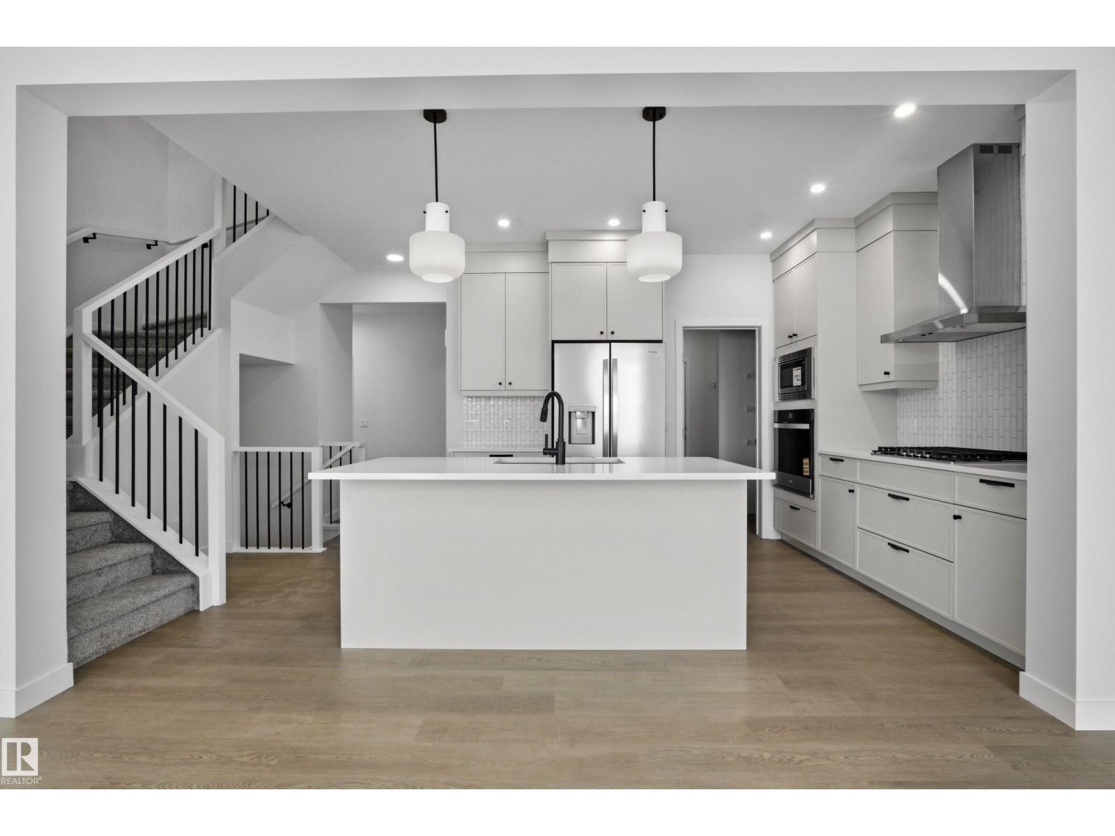 3924 Chrustawka Place SW, Edmonton, AB, T6W5K6