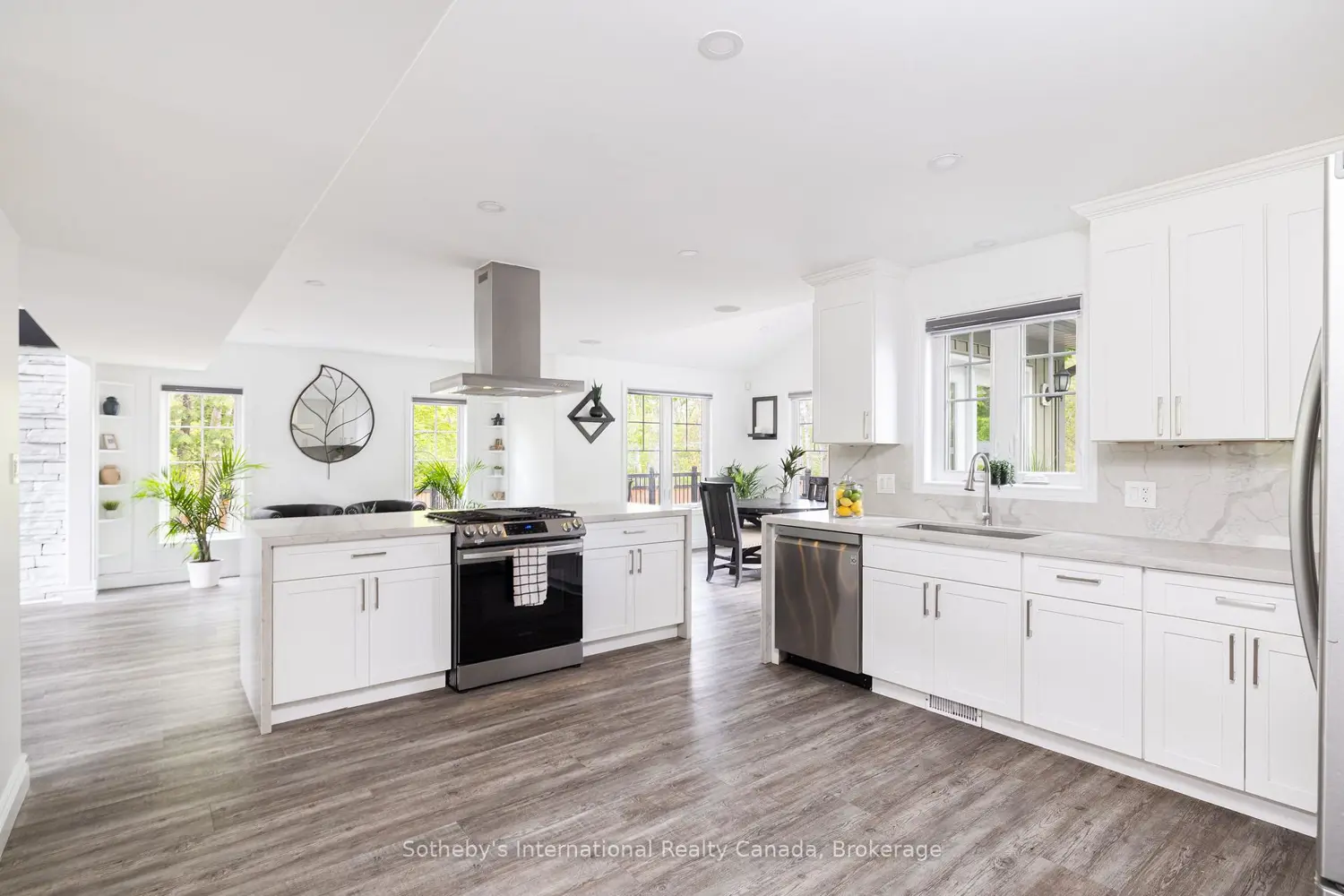 Additional image 7 of 129 Bass Line