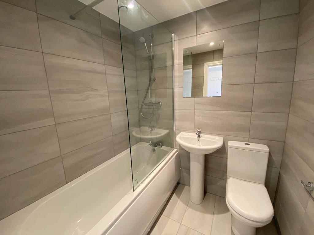 Additional image 5 of 1 Bed Flat, Otley Road, LS16, N1 7GU