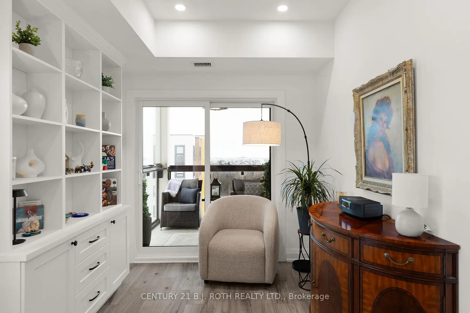 Additional image 13 of 15 Kneeshaw Drive 511