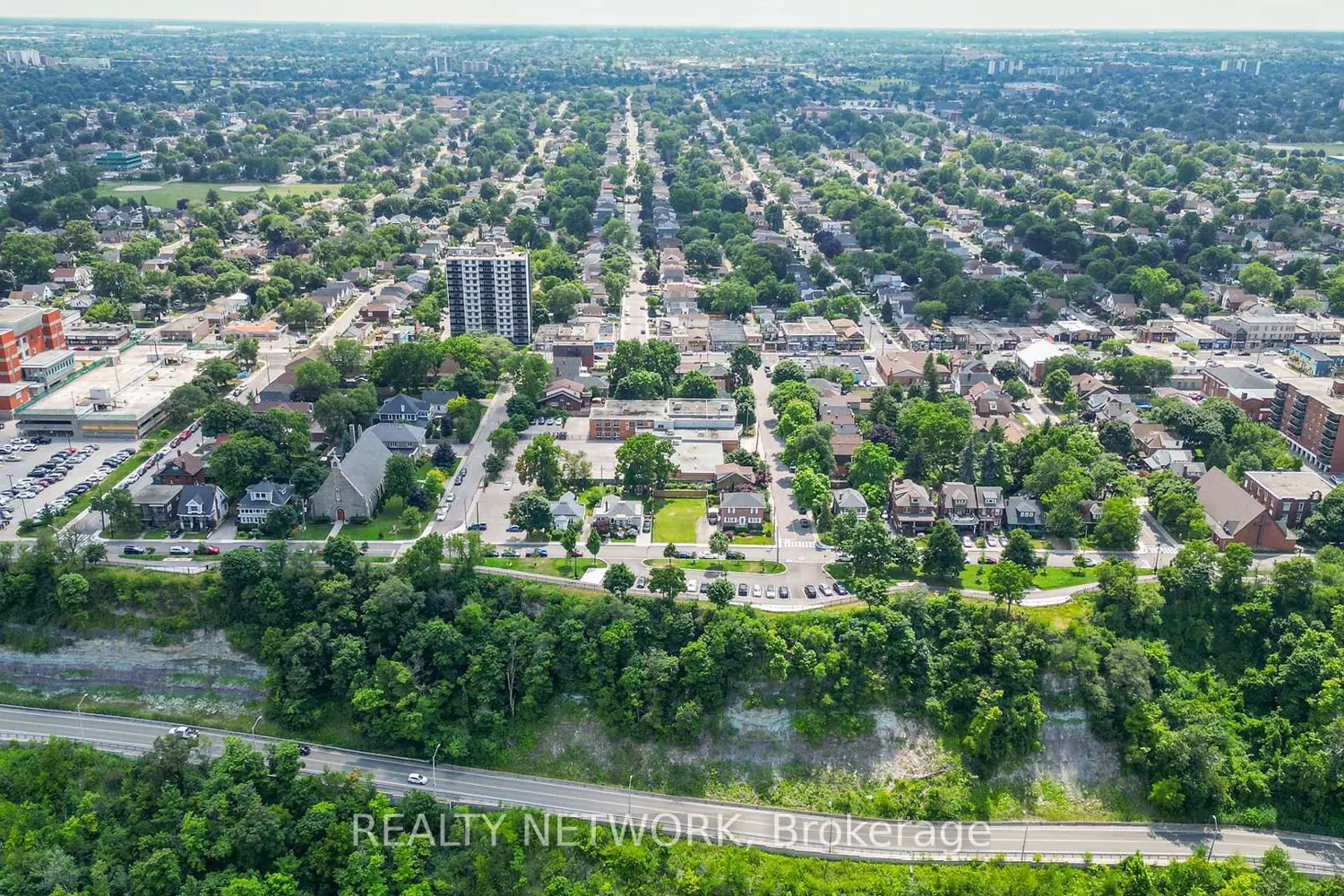 Additional image 11 of 238 Mountain Park Avenue