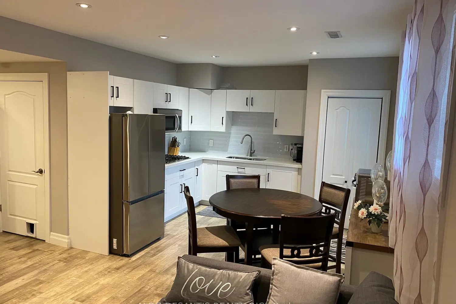 Additional image 17 of 42 Jane Street