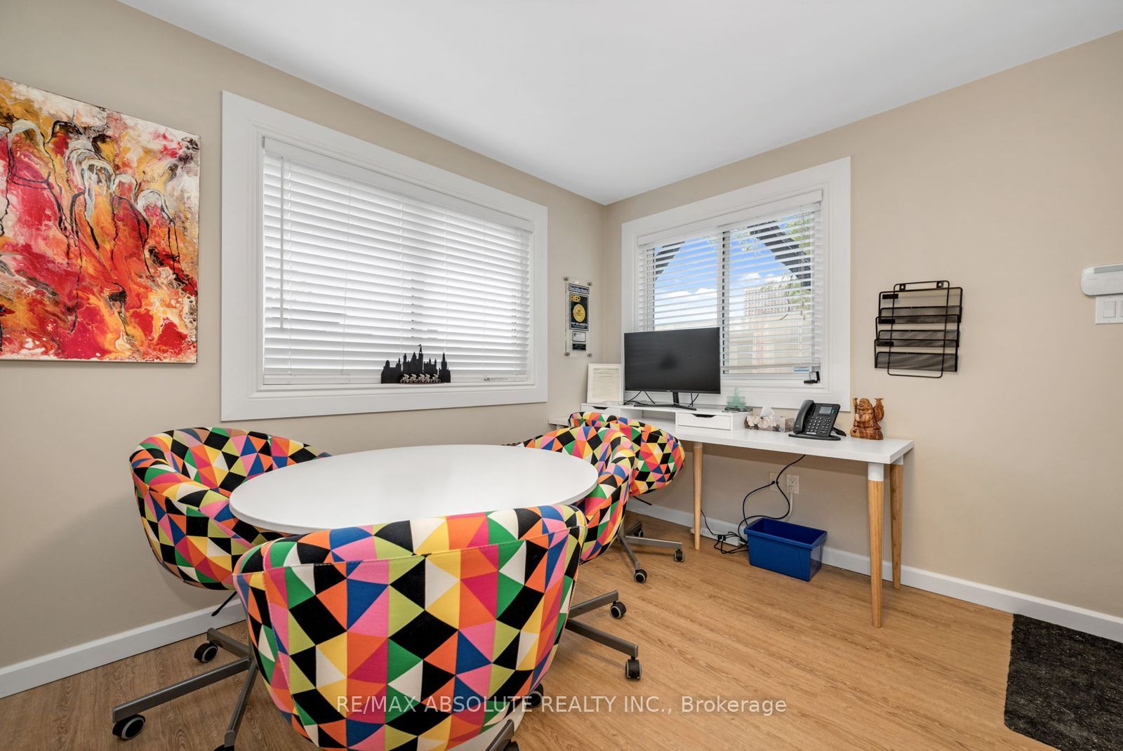 Additional image 4 of Office 5-238 Argyle Avenue, Ottawa, ON, K2P 1B9