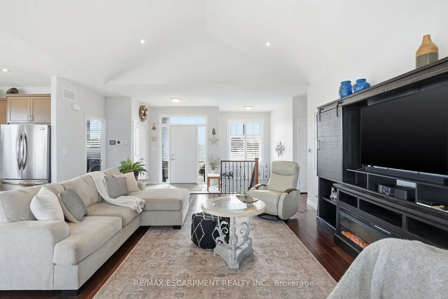 Additional image 4 of 6 Macneil Court