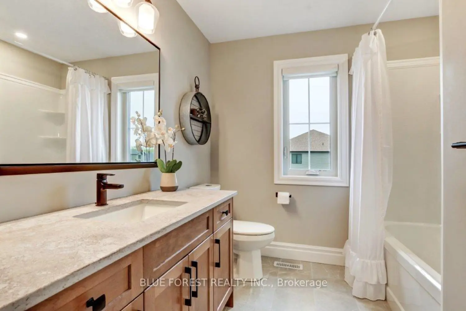 Additional image 13 of 192 Foxborough Place