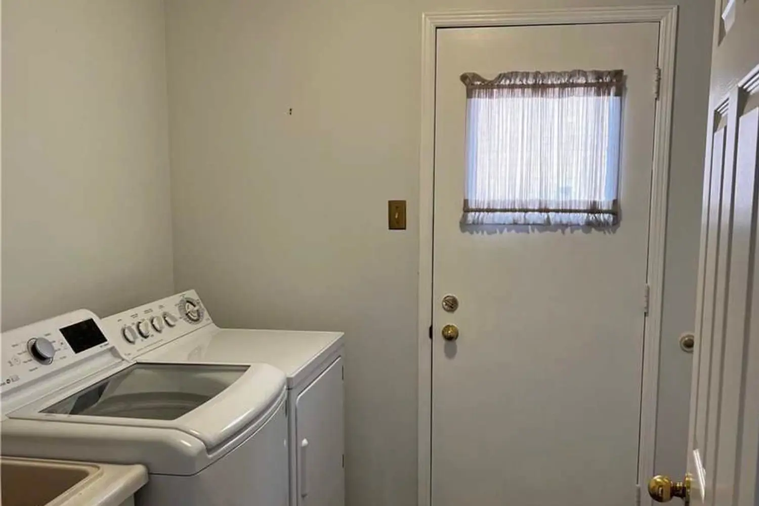 Additional image 17 of 43 Doris Crescent