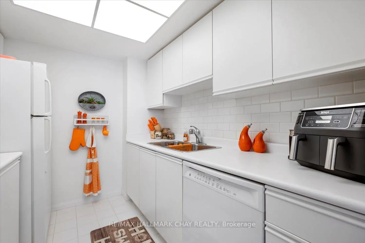 Additional image 11 of 65 Ellen Street 602