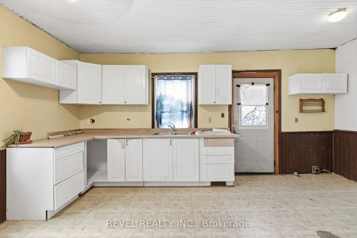 Additional image 4 of 439 Metcalf Street