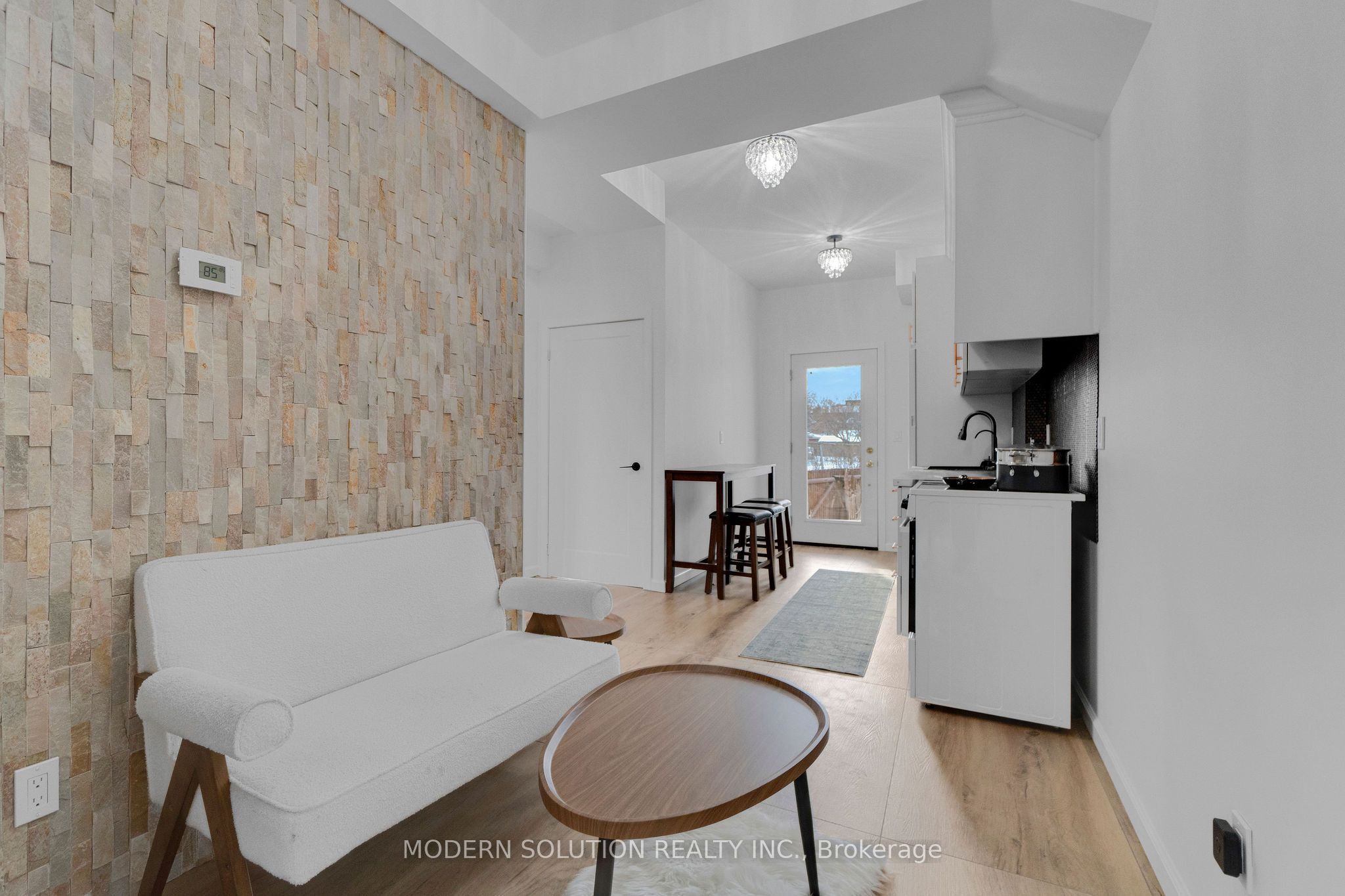 Additional image 4 of Upper-66 Silverthorn Avenue, Toronto, ON, M6N 3J8