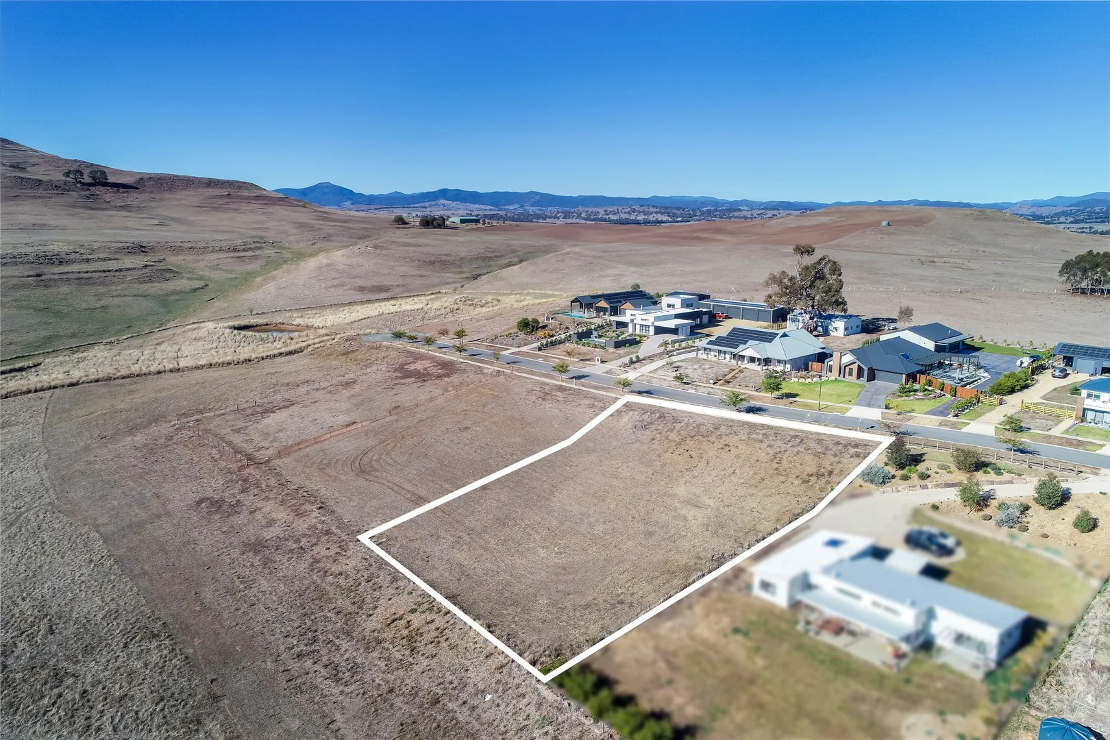 Additional image 2 of 69 Donovans Way, Mansfield VIC 3722
