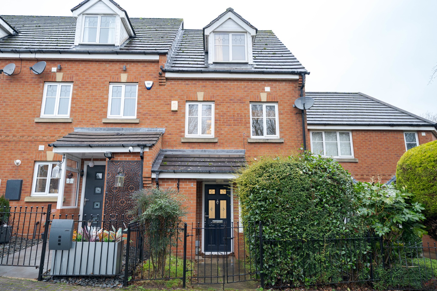 Additional image 32 of 3 Bed Semi-Detached House, New Village Way, LS27, N1 7GU