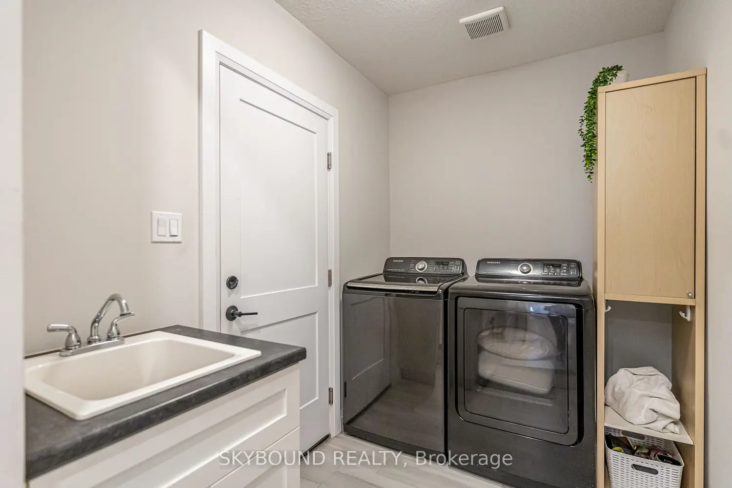 Additional image 3 of 1 Tindall Crescent