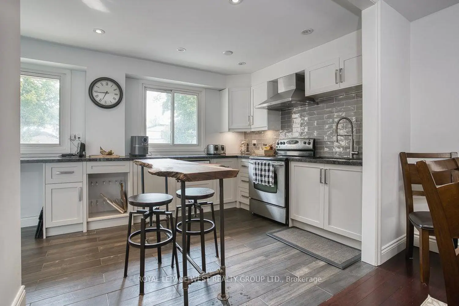 Additional image 16 of 92 Twenty Ninth Street 3