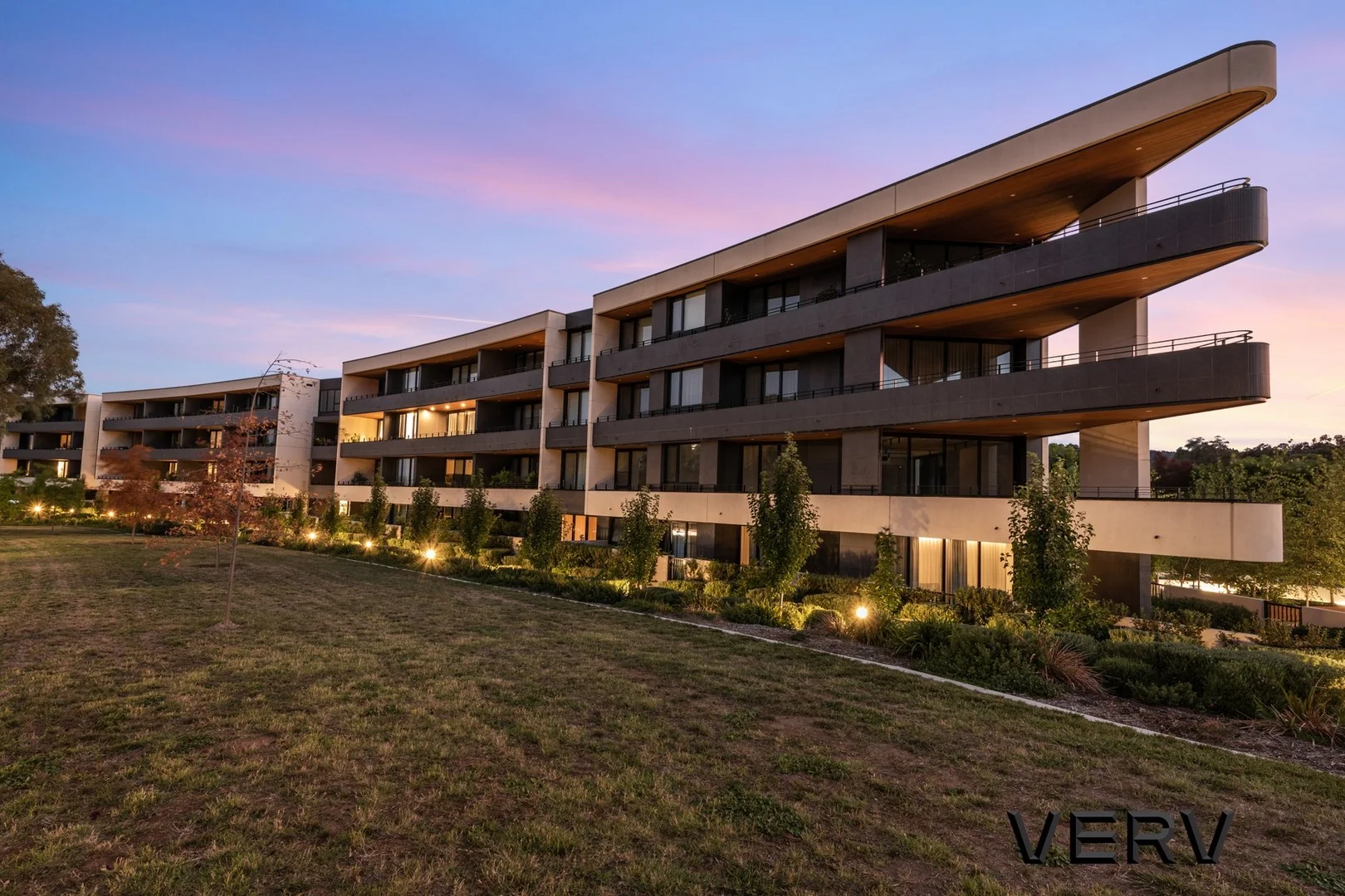 18/7 State Circle, Forrest ACT 2603