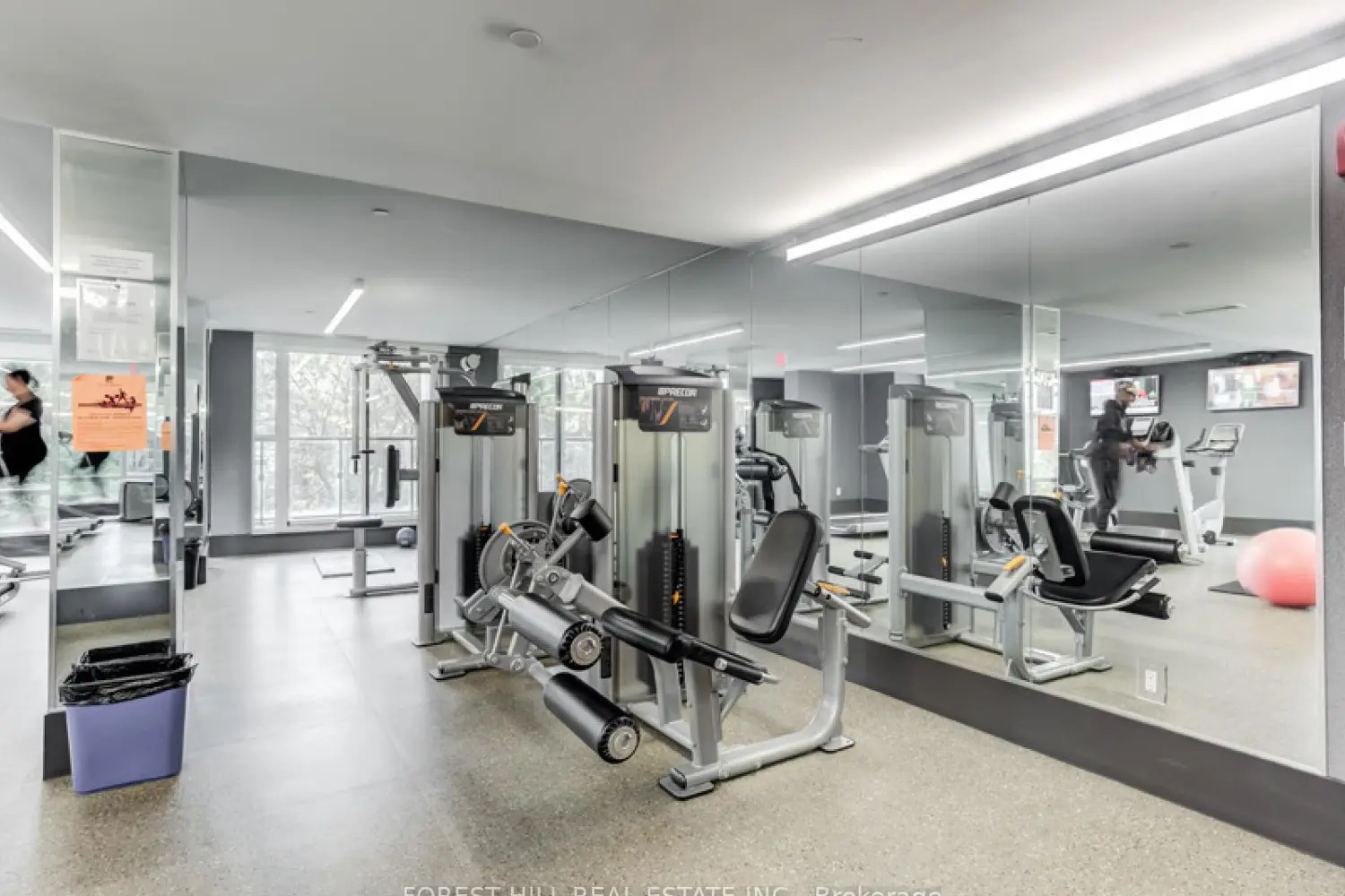 Additional image 20 of 60 Berwick Avenue 517