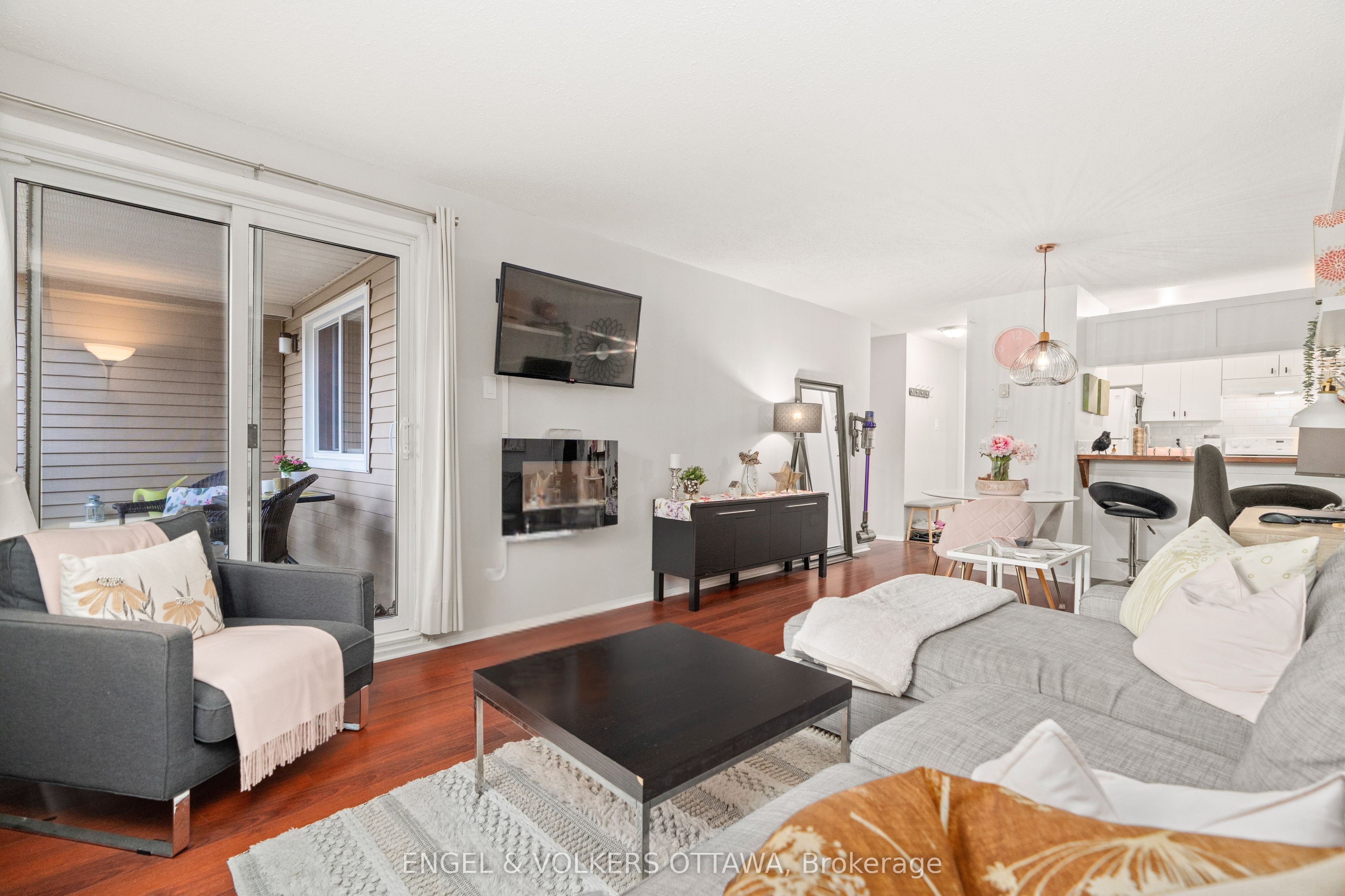 Additional image 5 of 201-6376 Bilberry Drive, Ottawa, ON, K1C 4P6
