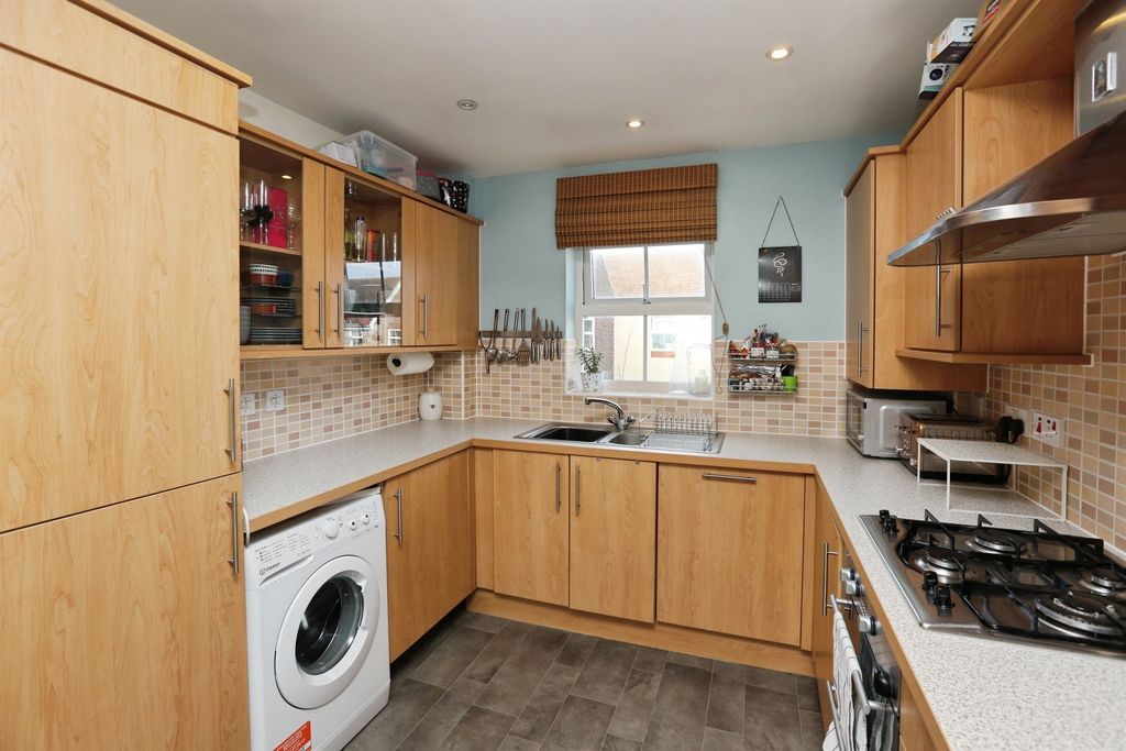 Additional image 7 of 2 bed flat for saleMescott Meadows, Hedge End, Southampton SO30