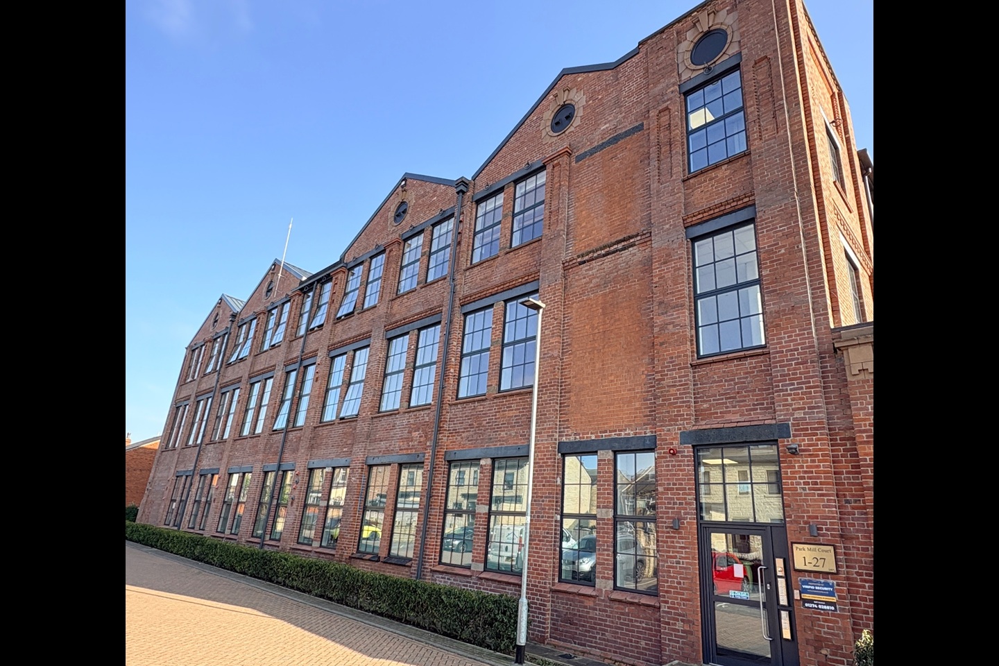 1 Bed Flat, Morley, LS27, N1 7GU