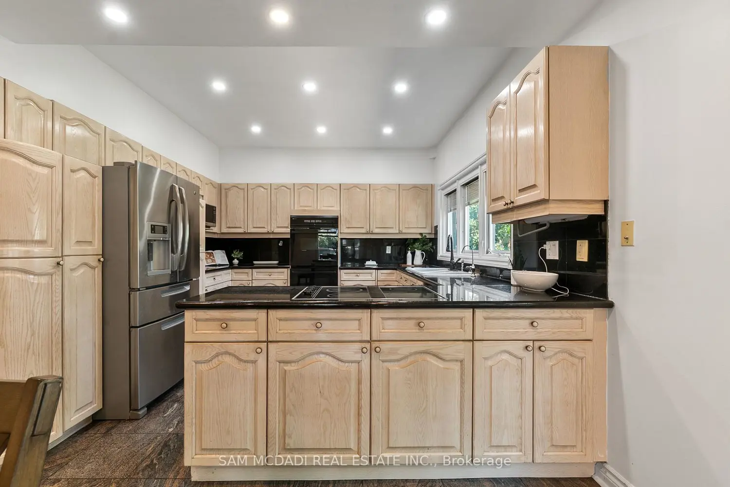 Additional image 6 of 2339 Glengarry Road